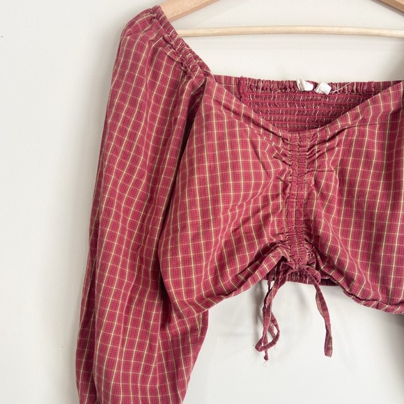 Levi’s Plaid Red Cropped Long Sleeve Blouse - Picture 4 of 9